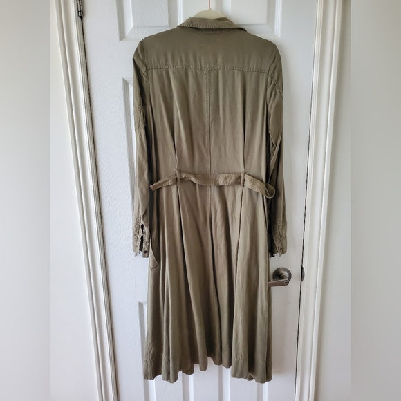 Banana Republic Khaki Button-Down Belted Dress - Picture 6 of 7